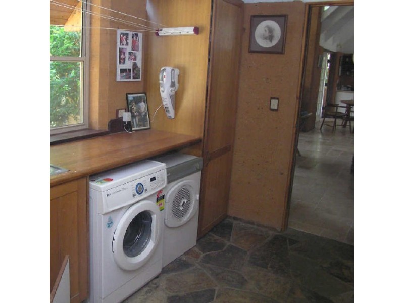 32 McIntyre’s Lane, Tinbeerwah QLD 4563