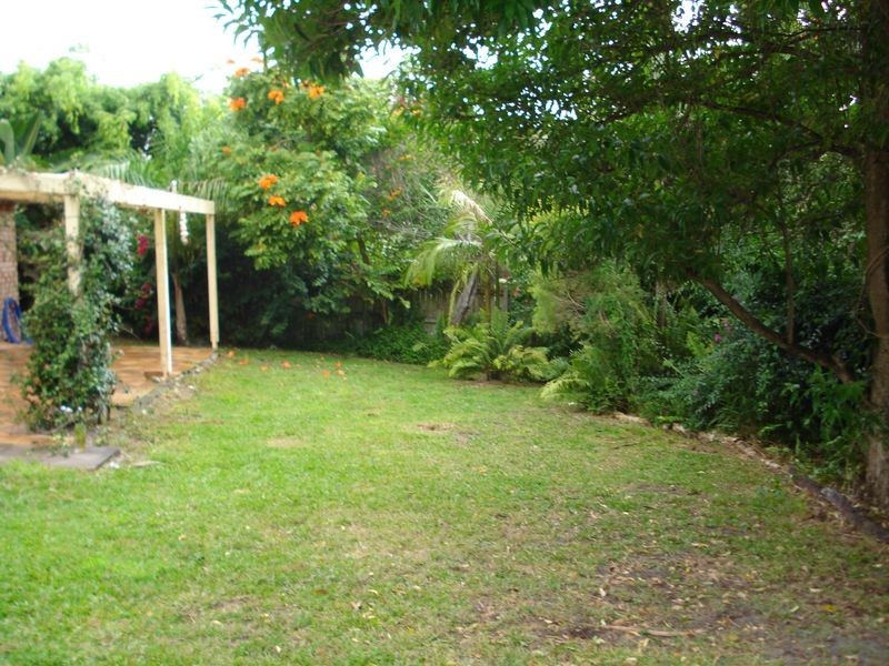 32 Victory Cr, Sunrise Beach QLD 4567