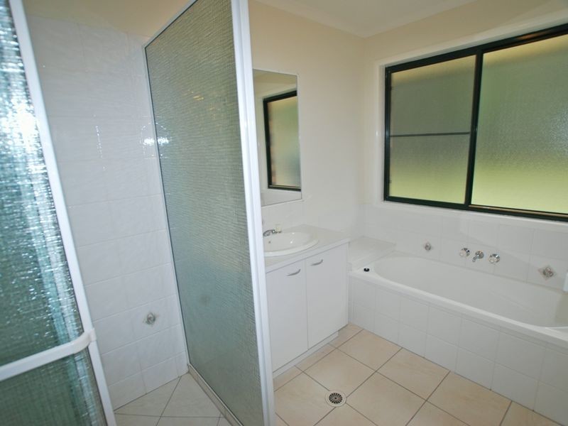 19 Blackbean Court, Cooroy QLD 4563