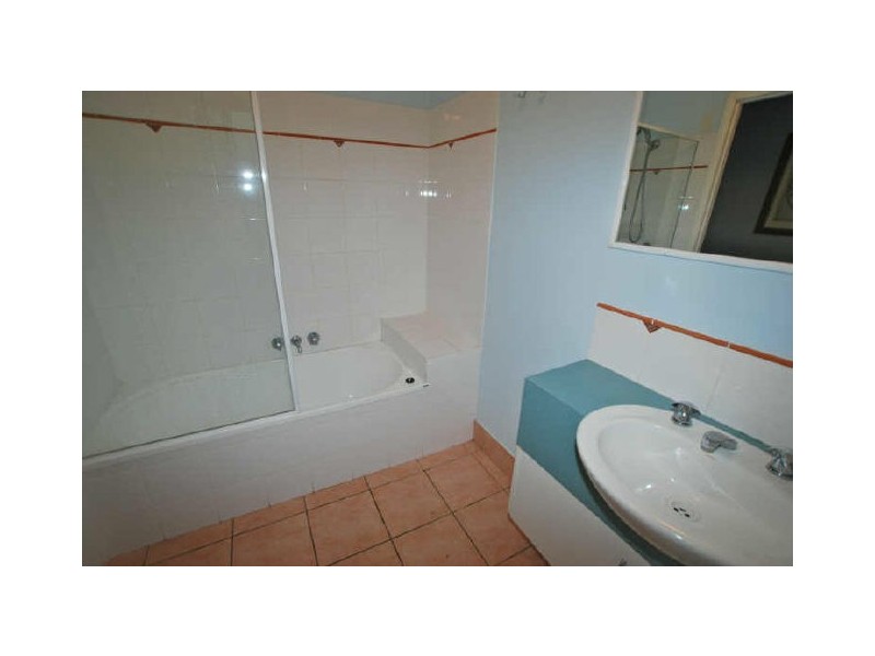 2/78 Southern Cross Pd, Sunrise Beach QLD 4567