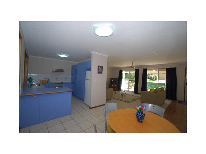 8 Fyne Ct, Tewantin QLD 4565