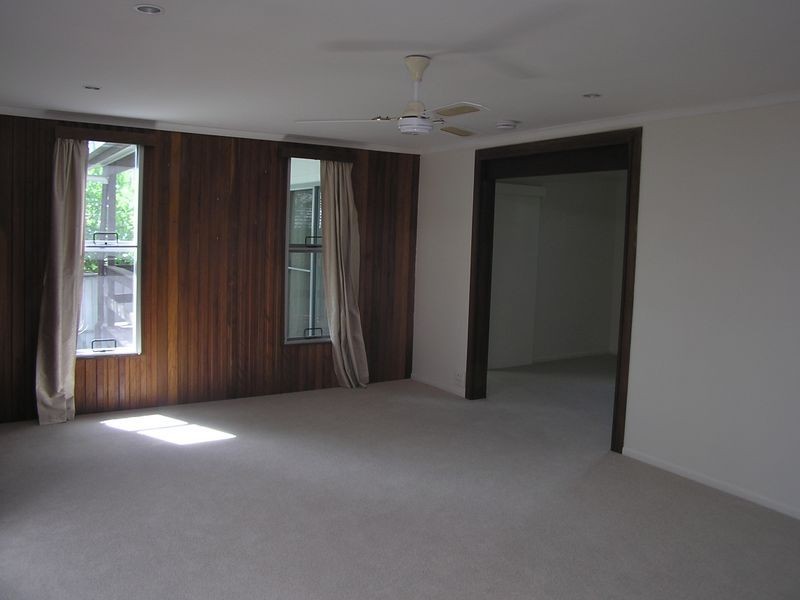 5 Lunar Cr, Noosa Heads QLD 4567