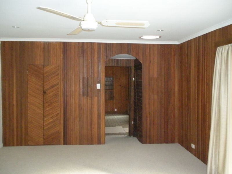 5 Lunar Cr, Noosa Heads QLD 4567