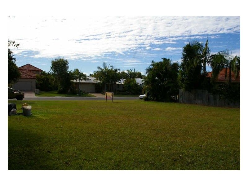 11 Sternlight St, Noosaville QLD 4566
