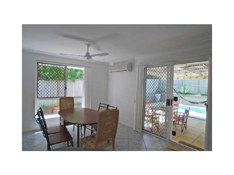 1 Maheno Ct, Sunrise Beach QLD 4567
