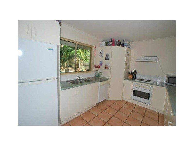 8 Twilight St, Sunrise Beach QLD 4567