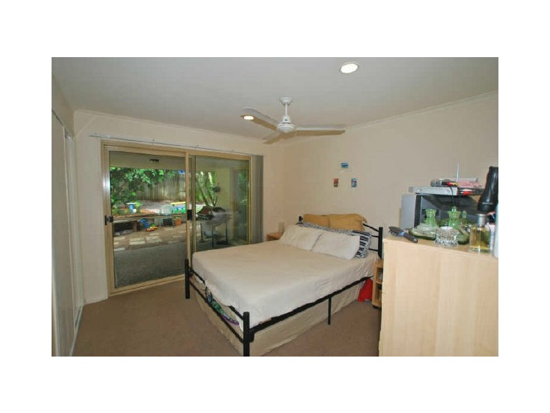 8 Twilight St, Sunrise Beach QLD 4567