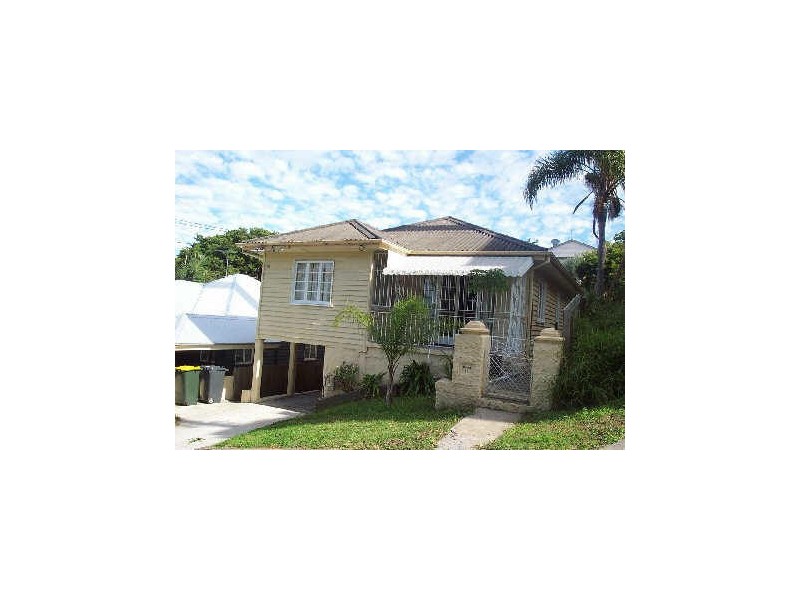 11 Mannion Street, Red Hill QLD 4059