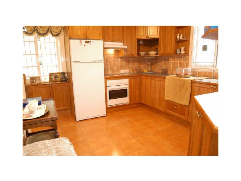 16 David Avenue, Bardon QLD 4065