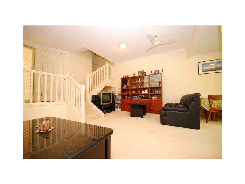 8/50 Durham Street, St Lucia QLD 4067