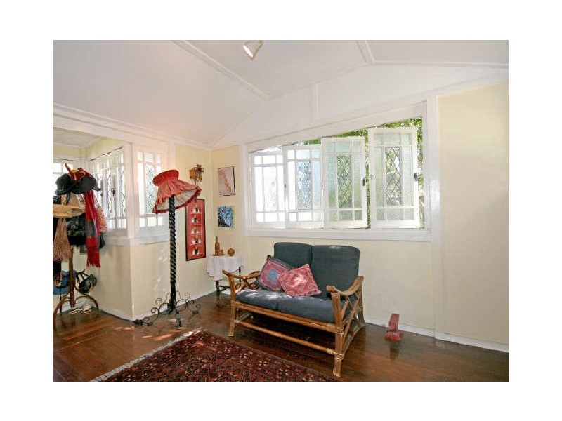 326 Waterworks Road, Ashgrove QLD 4060