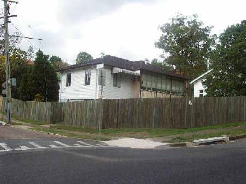 55 Chiswick Road, Bardon QLD 4065