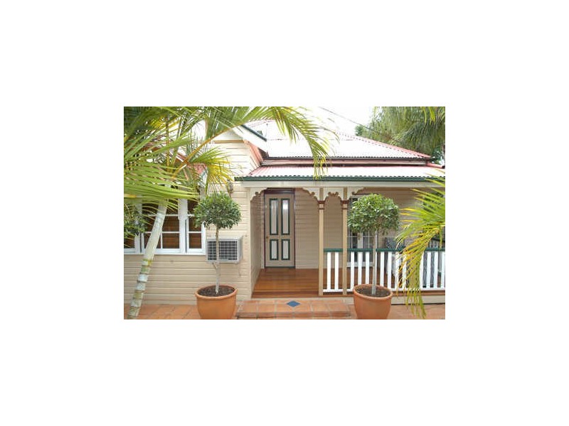 18 Susan Street, Red Hill QLD 4059