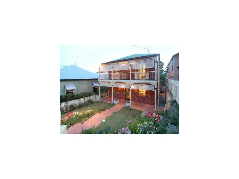 21 Surrey St, Red Hill QLD 4059