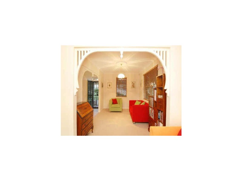 21 Surrey St, Red Hill QLD 4059