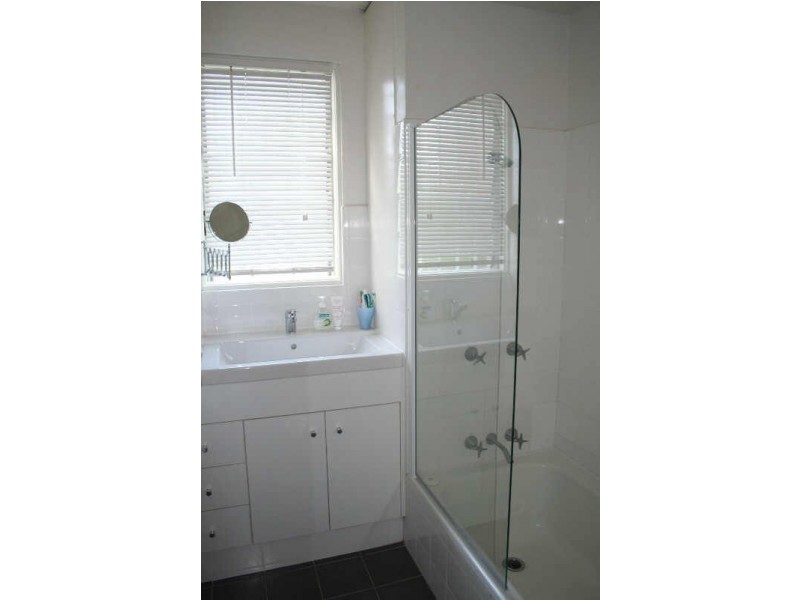 2/10 Wight Street, Milton QLD 4064