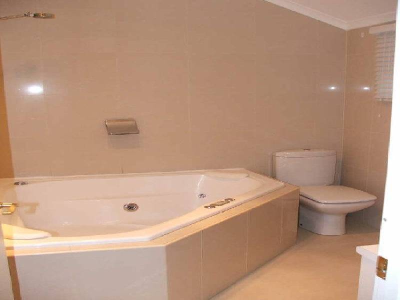 86 Windsor Road, Red Hill QLD 4059