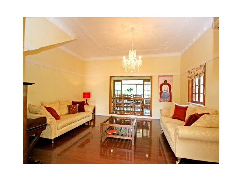 63 Boundary Road, Bardon QLD 4065