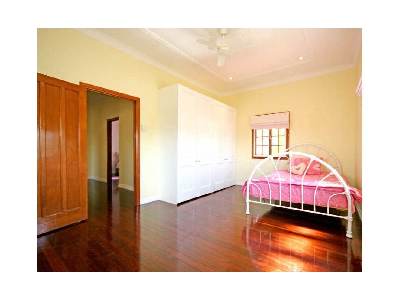 63 Boundary Road, Bardon QLD 4065
