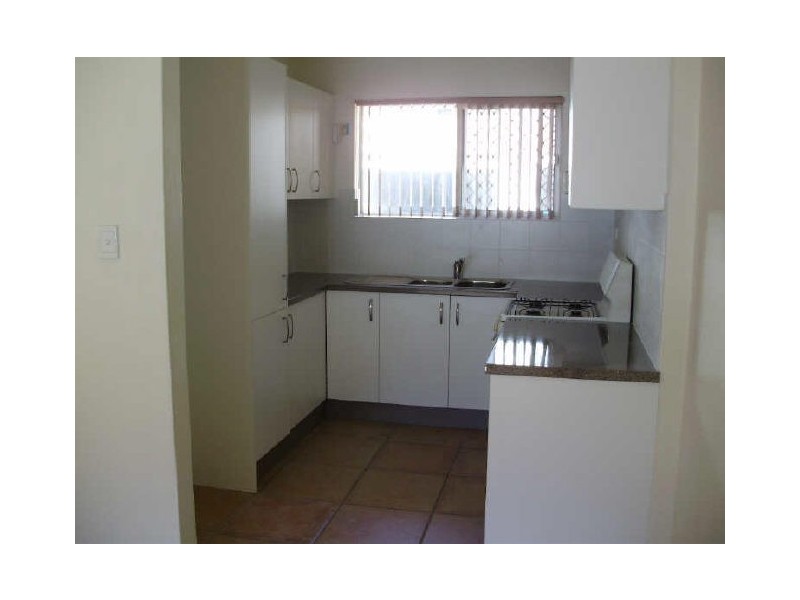 2/25 Glassey Street, Red Hill QLD 4059