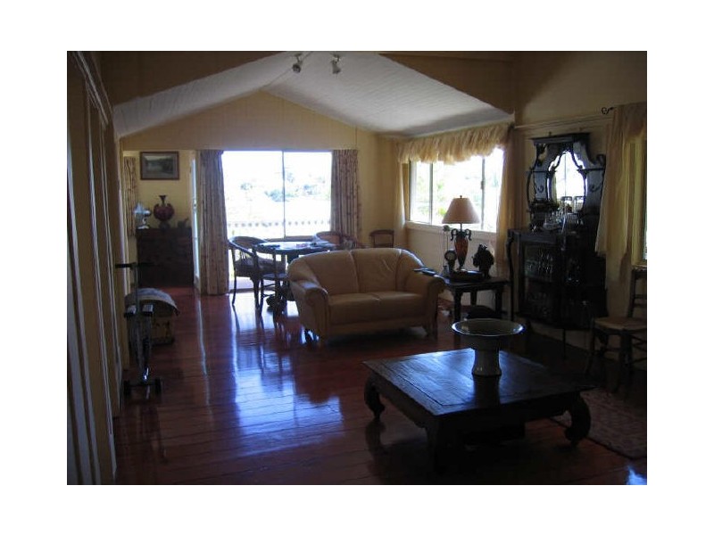 16 Zig Zag Street, Red Hill QLD 4059