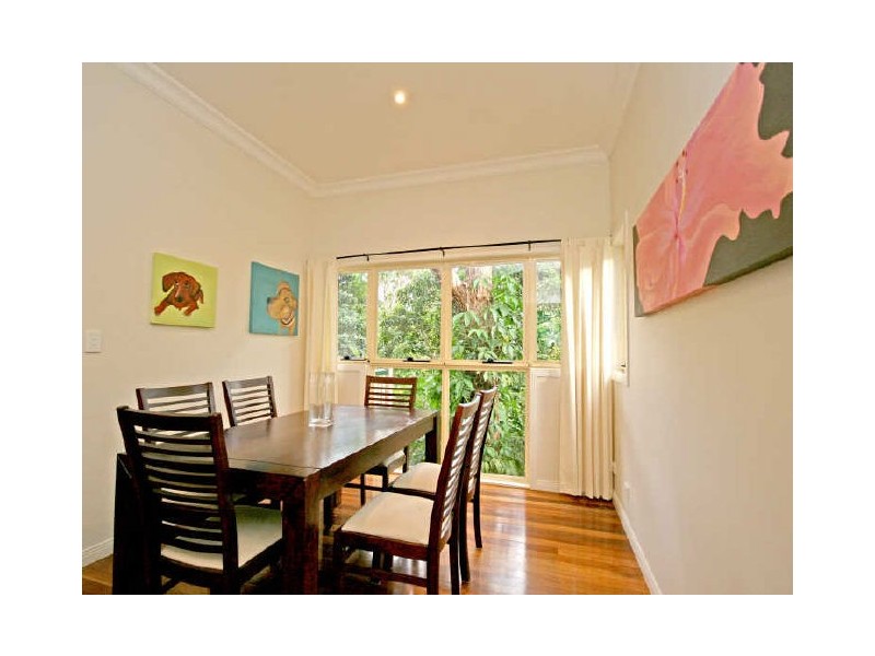 9 Grand Parade, Ashgrove QLD 4060