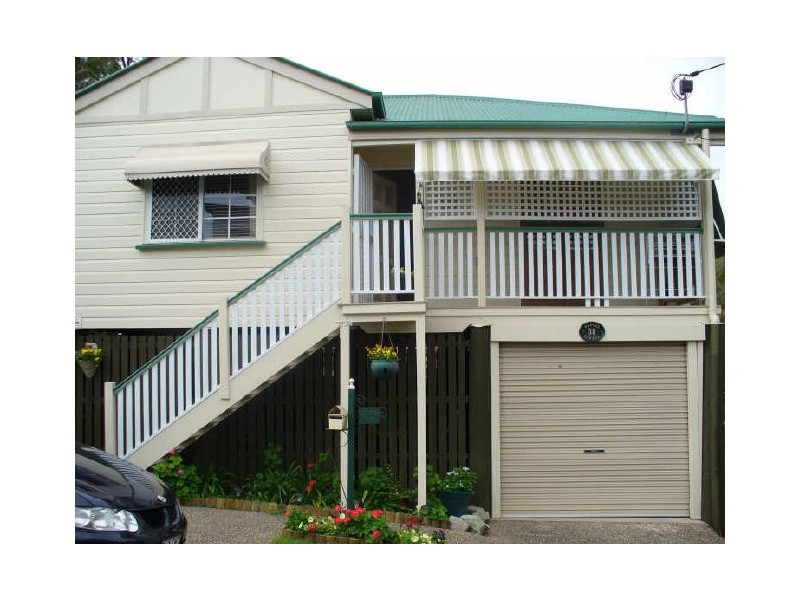 30 Pascal Street, Red Hill QLD 4059