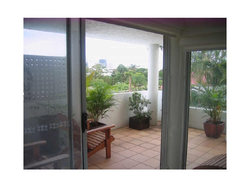 1/43 Fernberg Road, Paddington QLD 4064