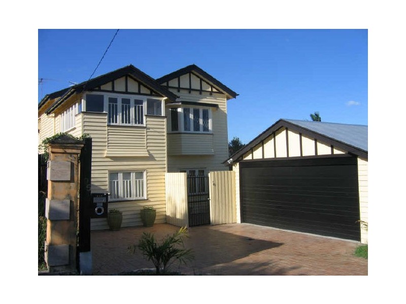 95a Bowman Parade, Bardon QLD 4065