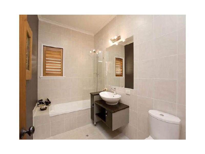 9 Zig Zag Street, Red Hill QLD 4059