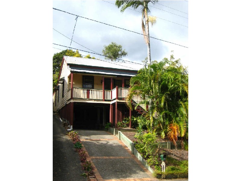 39 Barwood Street, Newmarket QLD 4051