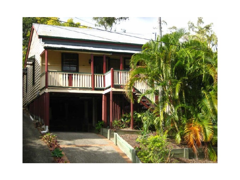 39 Barwood Street, Newmarket QLD 4051