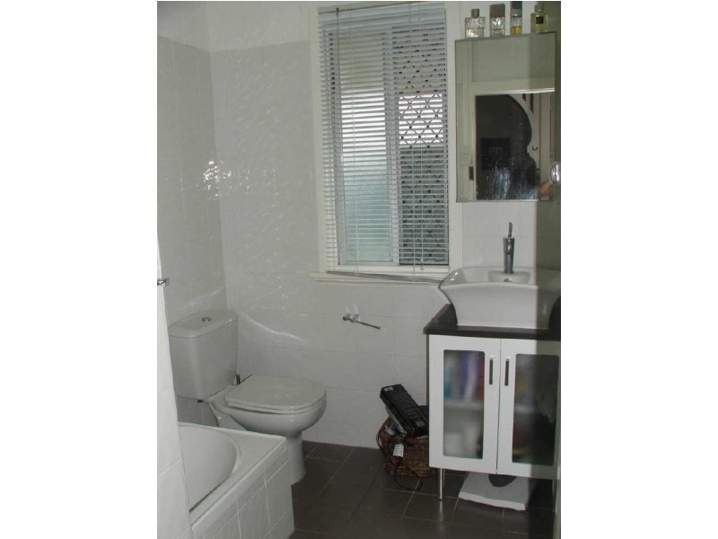 21 Blaxand Street, Milton QLD 4064