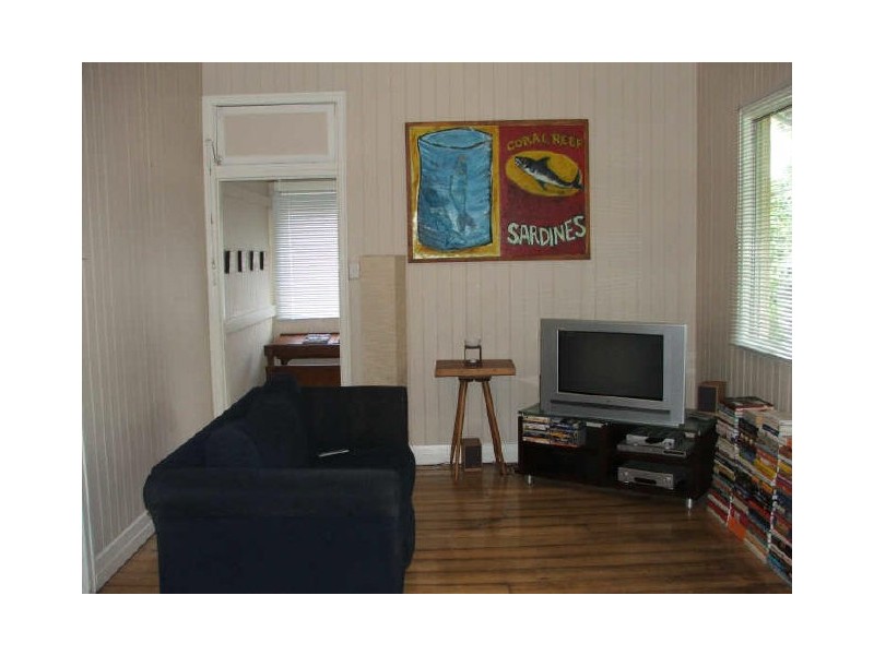 21 Blaxand Street, Milton QLD 4064