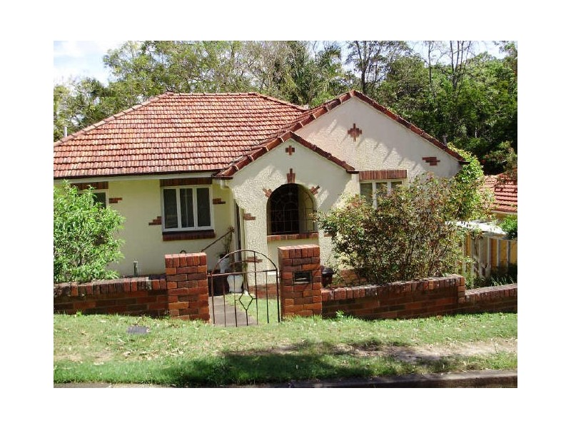 19 Burnham Road, Bardon QLD 4065