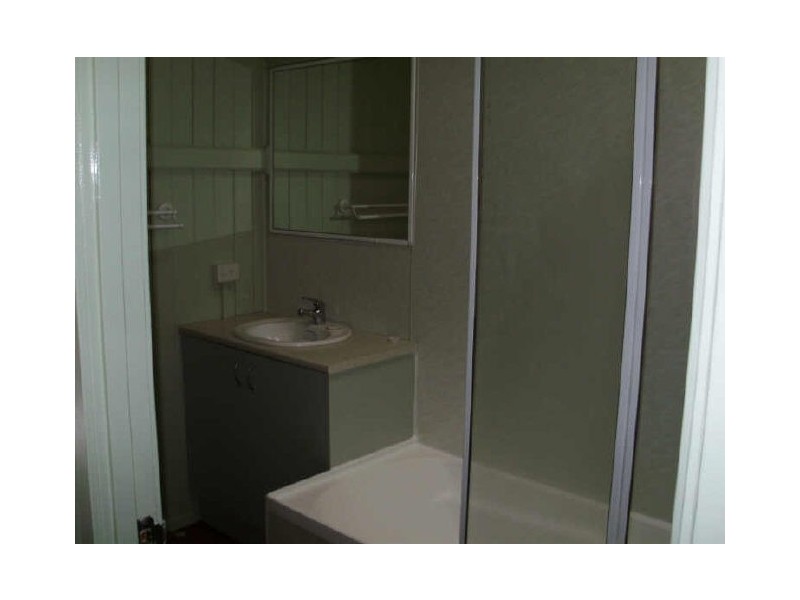 37 Macgregor Terrace, Bardon QLD 4065