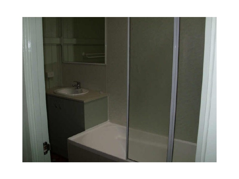 37 Macgregor Terrace, Bardon QLD 4065