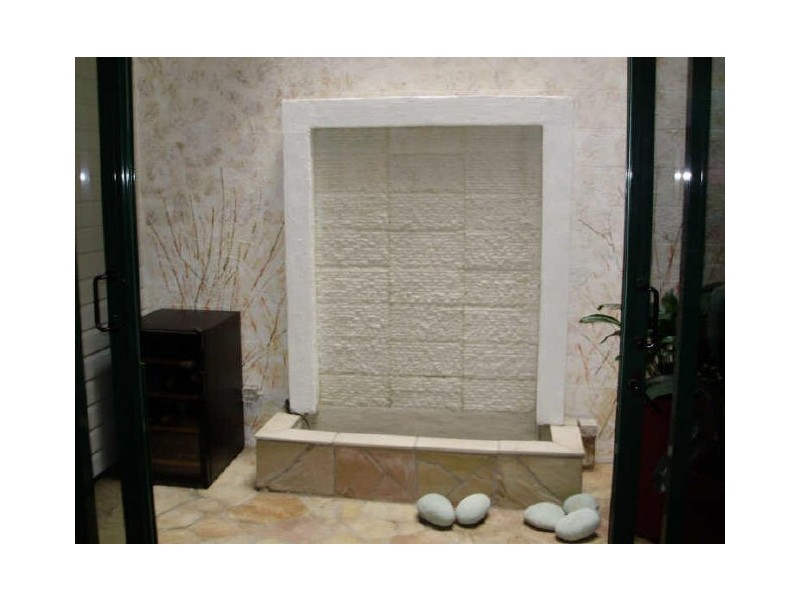 3/8 Waterworks Road, Red Hill QLD 4059