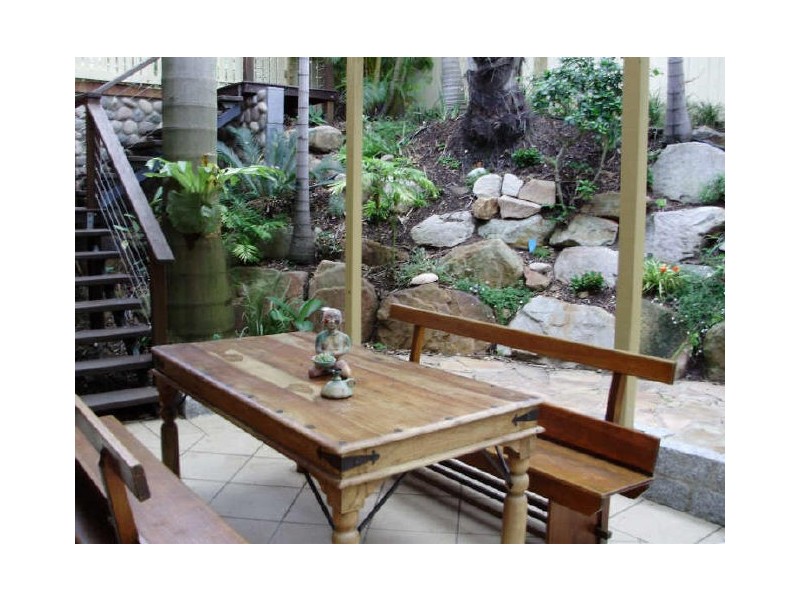 3/8 Waterworks Road, Red Hill QLD 4059