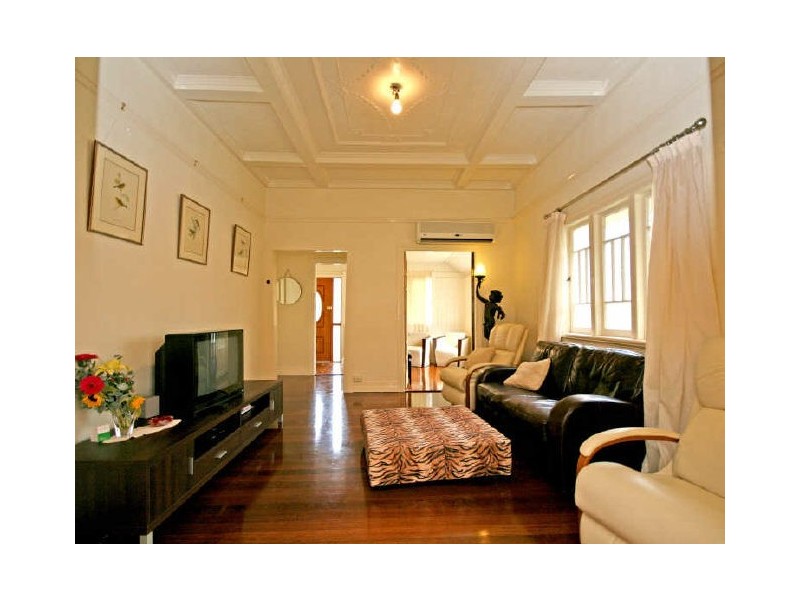 37 Elimatta Drive, Ashgrove QLD 4060