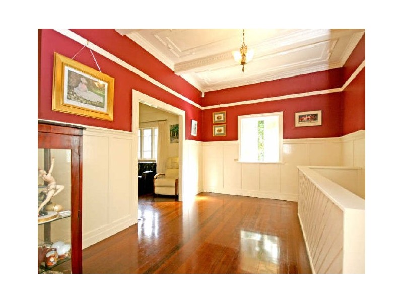 37 Elimatta Drive, Ashgrove QLD 4060