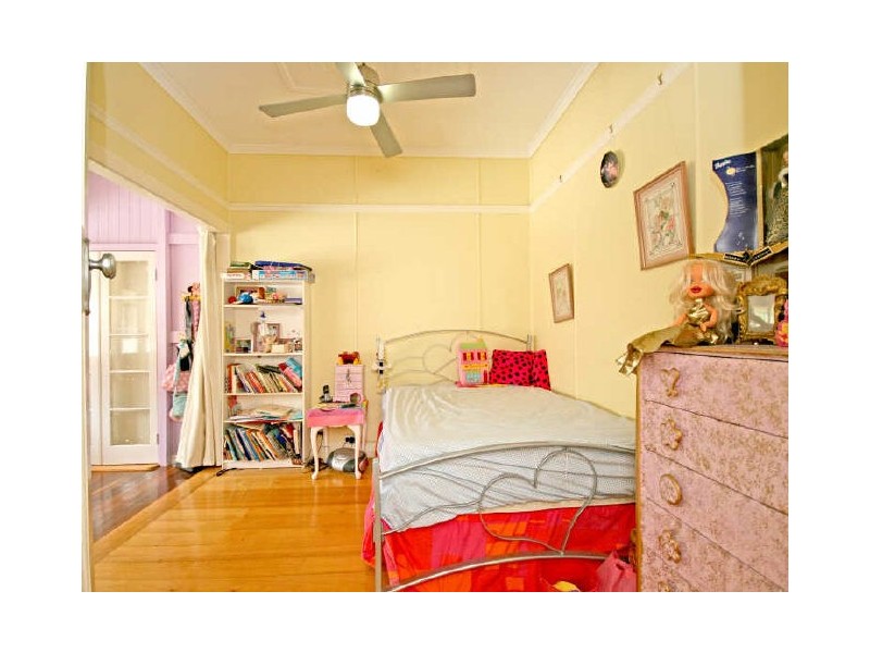 37 Elimatta Drive, Ashgrove QLD 4060