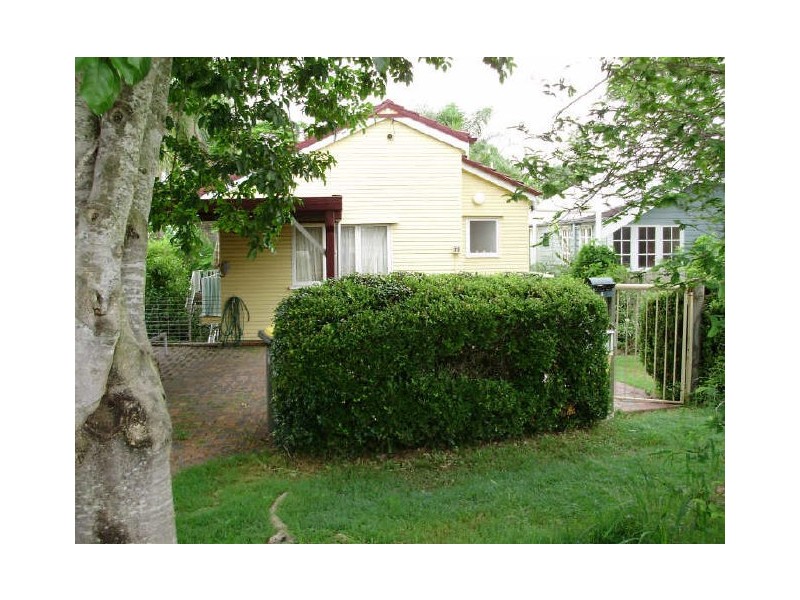 73 Lewin Street, Bardon QLD 4065