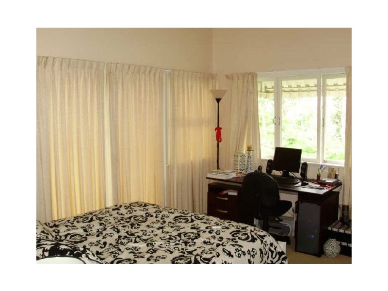 73 Lewin Street, Bardon QLD 4065