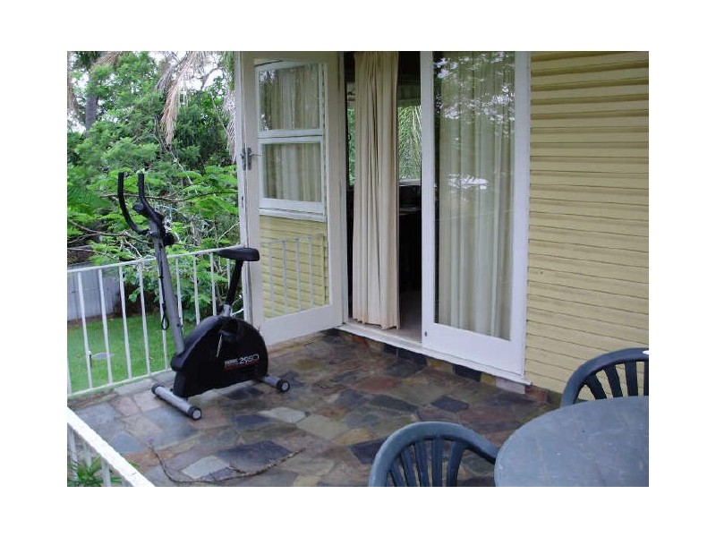 73 Lewin Street, Bardon QLD 4065