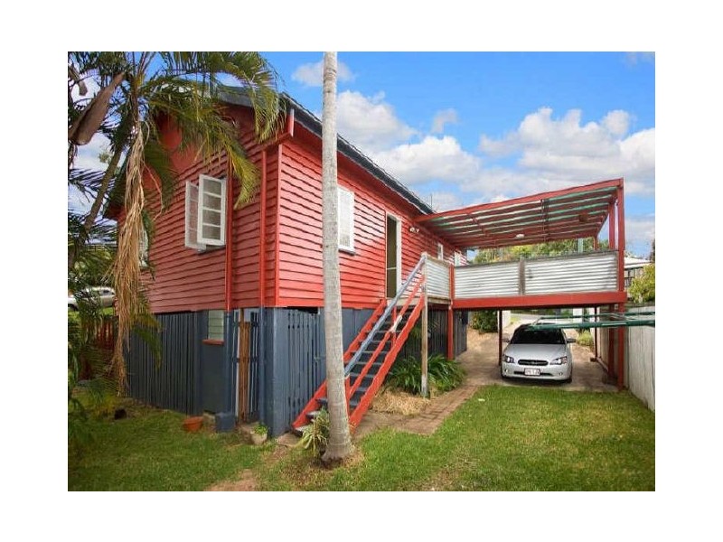2 Gray Street, Red Hill QLD 4059