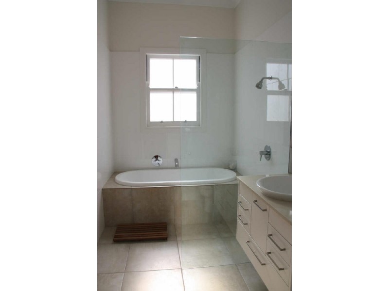 25 Imperial Terrace, Paddington QLD 4064