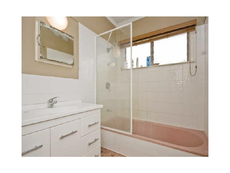 6 Blaxland Street, Milton QLD 4064