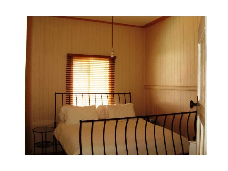 35 Heussler Terrace, Milton QLD 4064