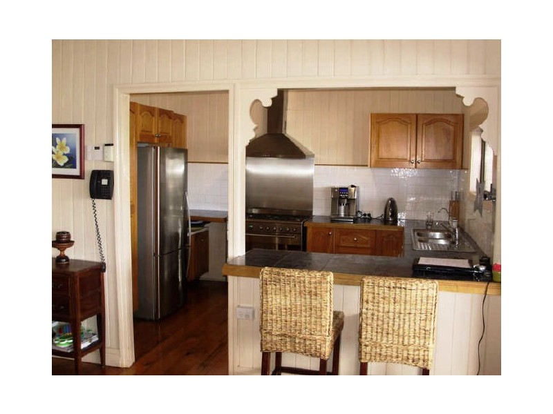 35 Heussler Terrace, Milton QLD 4064